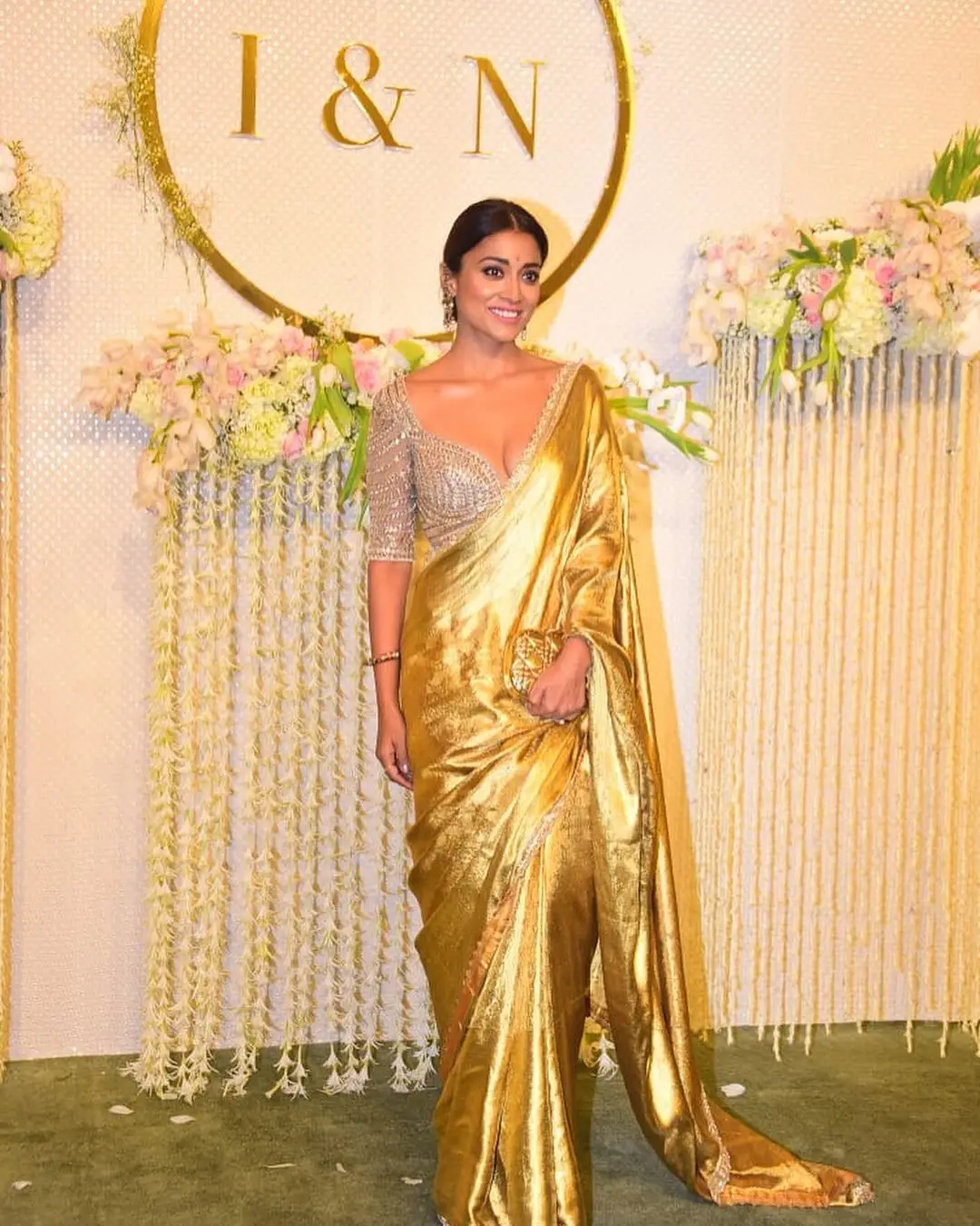 SOUTH INDIAN ACTRESS SHRIYA SARAN IN YELLOW SAREE WHITE BLOUSE 5